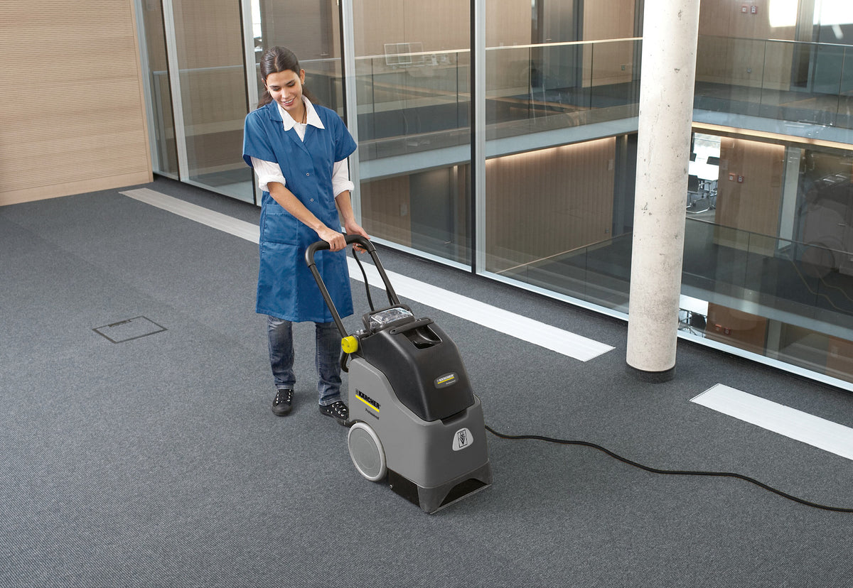 Karcher BRC 30/15 C Self Contained Extractor