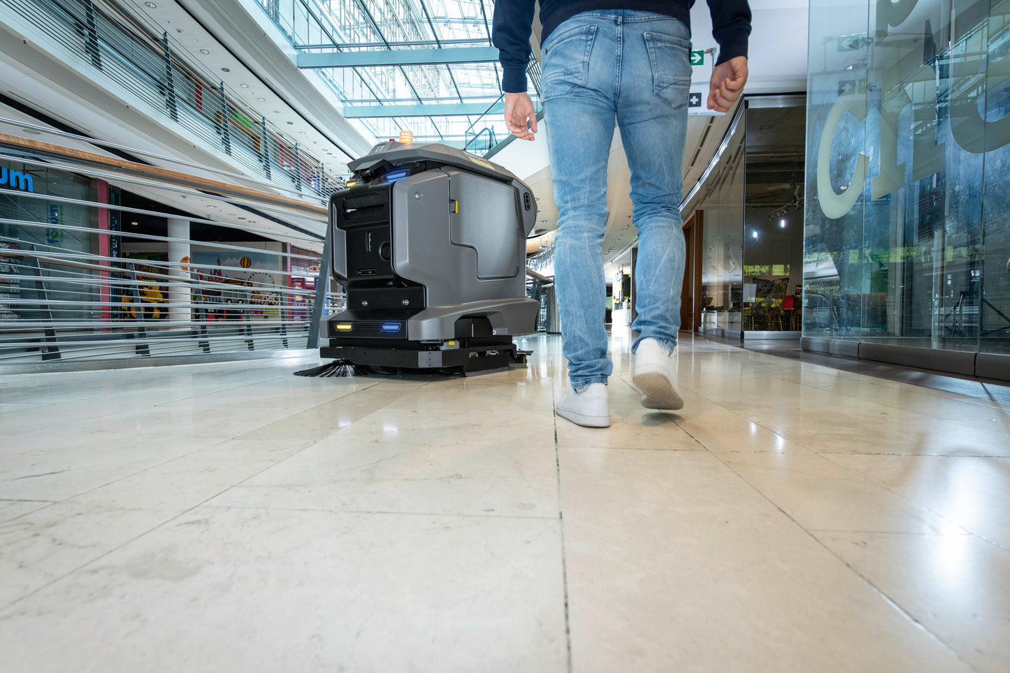 Karcher KIRA B 50 Scrubber Dryer Robot
