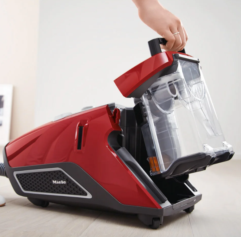 Bagless Residential Vacuums